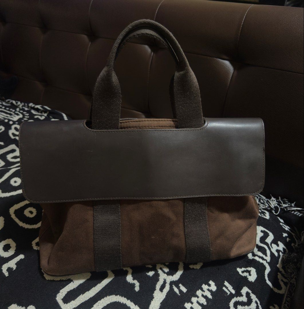 Hermes Toile & Swift Valparaiso MM (Category: Luxury Bags & Wallets) located in Manila. Submitted by dripdistrict (Listing ID 1453660402, Image 2). Description: Authentic Hermes Valparaiso HandBag Brought From US - Brown canvas tote bag - Leather accents - Herringbone pattern (inside and out) - Main compartment with internal pockets - Snap closure - Sturdy handles - Ideal for daily use.