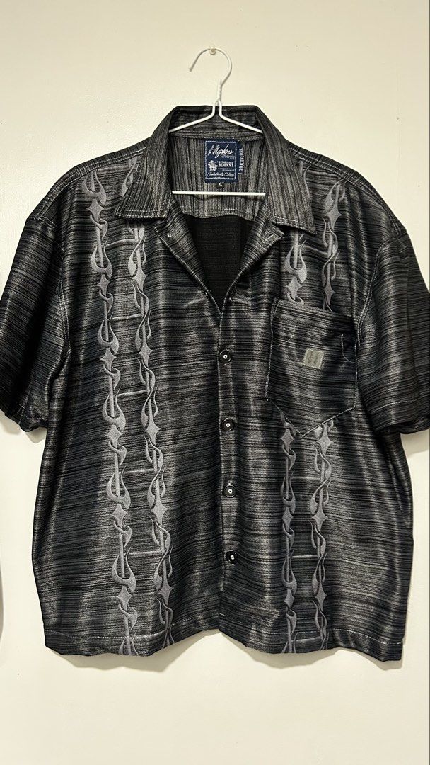 hooligans polo (Category: Tshirts & Polo Shirts ) located in Cavite. Submitted by mr.gb4h (Listing ID 1453795614, Image 1). Description: size xl boxy.