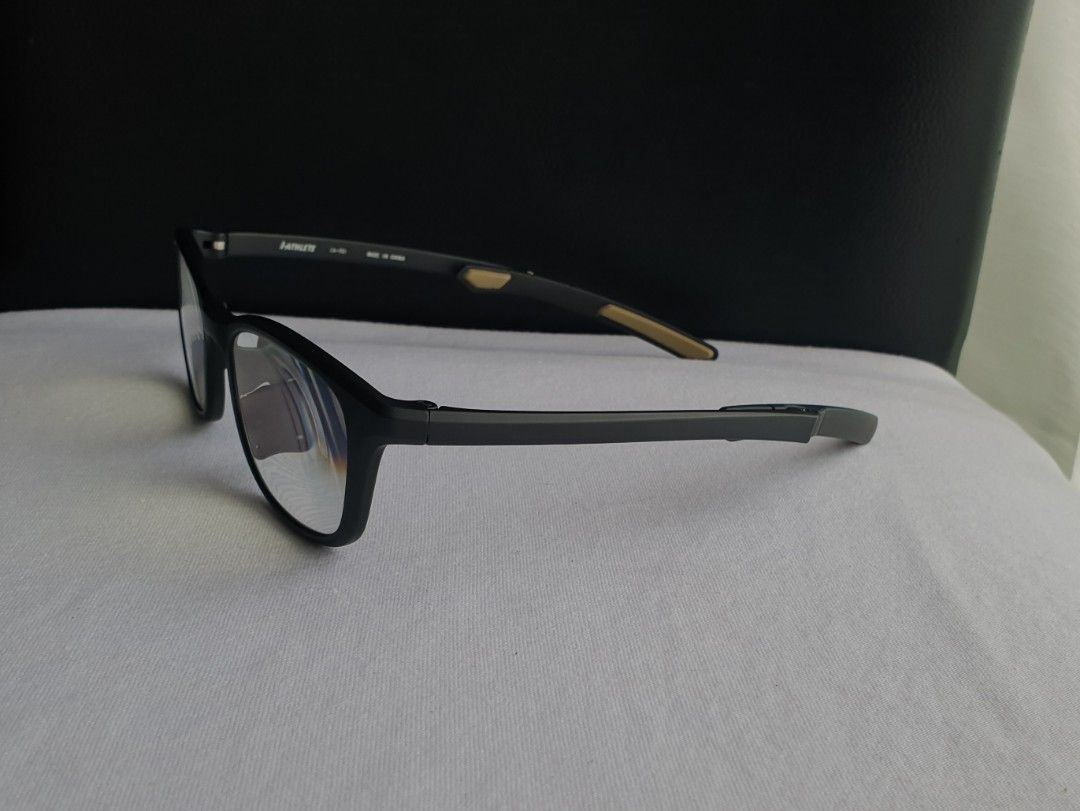 I-Athlete Sports Eyeglass Frame (Category: Sunglasses & Eyewear) located in Quezon City. Submitted by WasalakTwo (Listing ID 1453738829, Image 3). Description: Bought in Japan Good as new 19,800¥ SRP Durable and high quality Excellent condition Lens are graded, but replaceable Open for delivery nationwide Front Width 14cm Front Height 4.1cm.