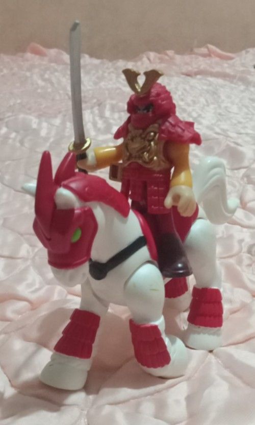 Imaginext samurai figure (Category: Figurines & Statues) located in Pitogo. Submitted by injoker99_. (Listing ID 1453566563, Image 2). Description: WYSIWYG GOOD CONDITION WORKING PM FOR MORE INFO.