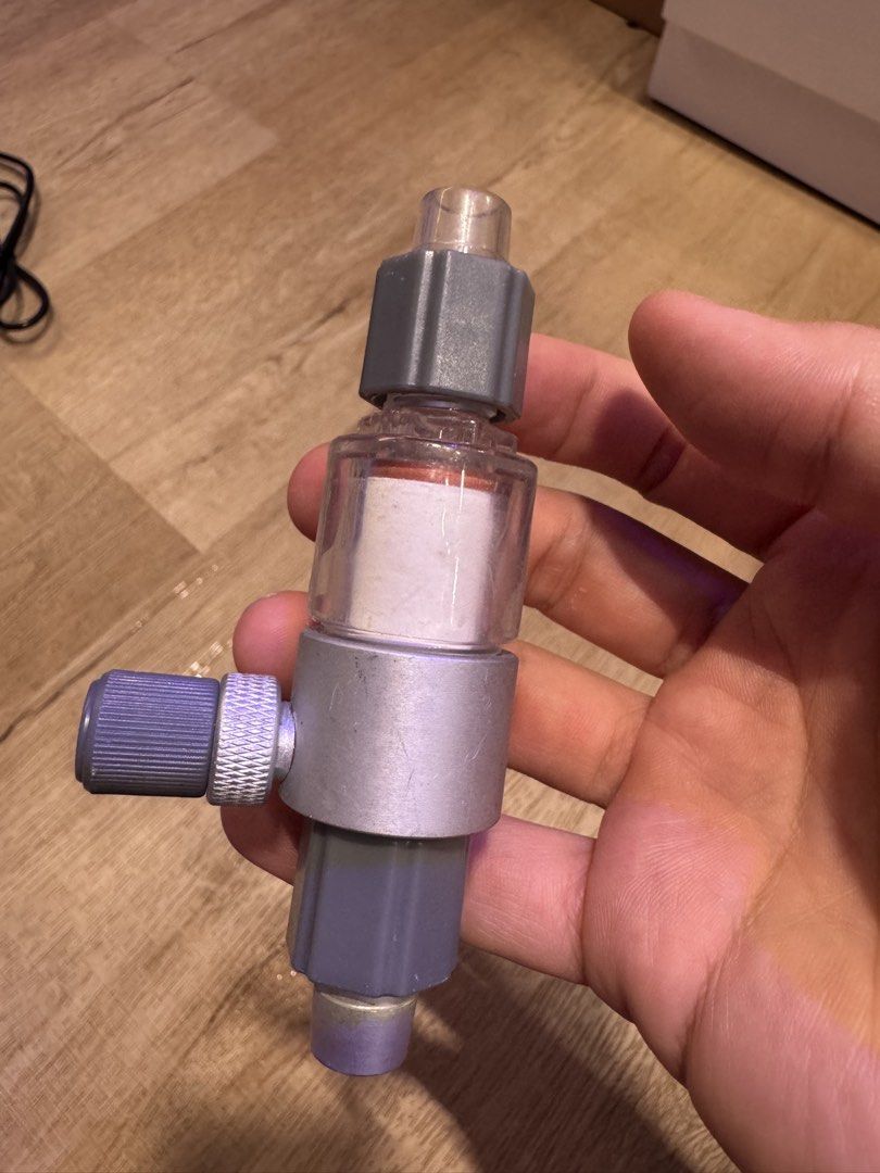 Inline co2 diffuser qanvee (Category: Homes & Other Pet Accessories) located in Singapore. Submitted by rickjoei (Listing ID 1453772537, Image 3). Description: I line co2 diffuser, 12/16 .
