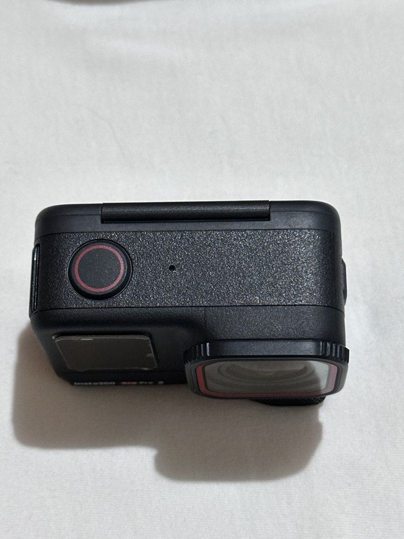 Insta360 Ace Pro 2 8K AI-Powered Action Cam (Category: Cameras) located in Manila. Submitted by angelpiabe (Listing ID 1453796795, Image 3). Description: Selling my Insta360 Ace Pro 2 for ₱19,500 Bought January 2026 Used only once and still in excellent condition. Screen protectors are installed on both the flip and front screens, while the lens has no screen protector for the best image quality. No issues, dents, or scratches. Inclusions: • Inst