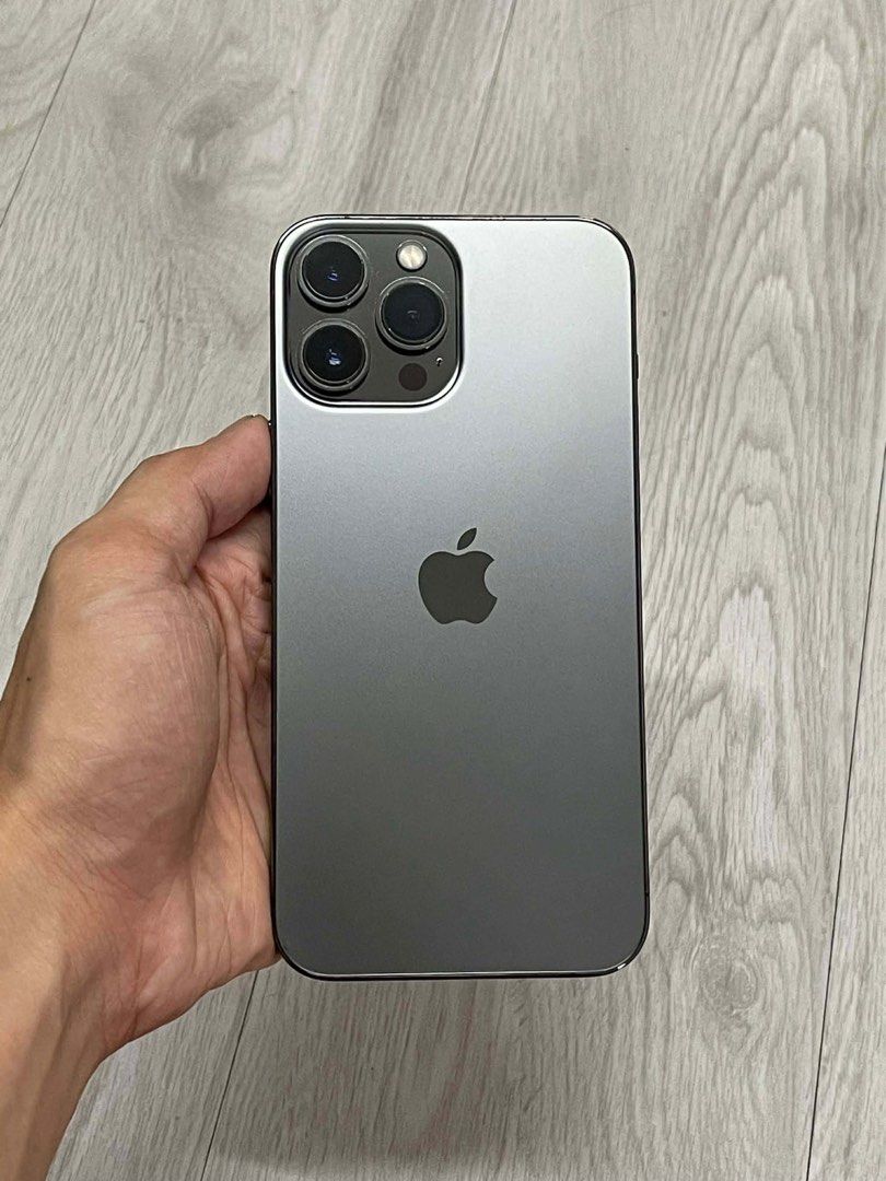 Iphone 13 pro max, 128gb (Category: iPhone 13 Series) located in Manila. Submitted by msannejmnz (Listing ID 1453643486, Image 1). Description: 📍For Sale : Iphone 13 pro max, 128gb No issue Unli Reset No Sim Restrictions No Issue sa Face Id / True Tone Never pa na replaced batt or LCD Batt Health 85% Loc: Makati.