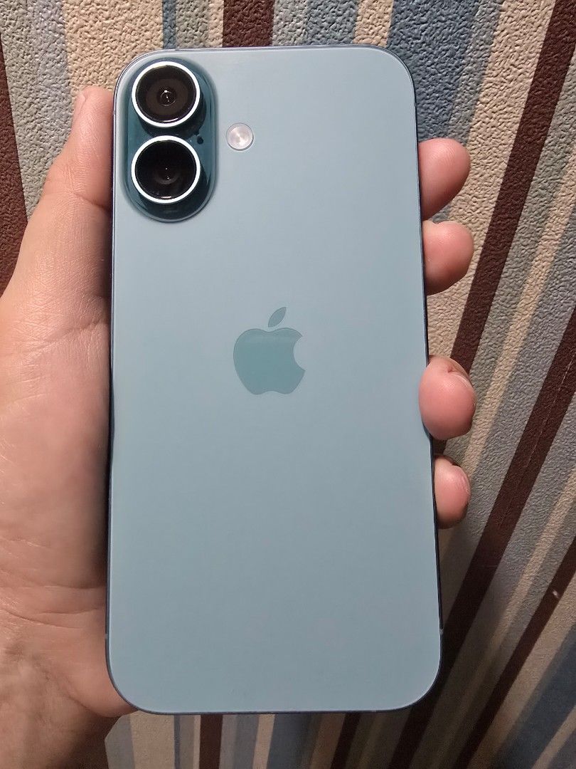 iPhone 16 128GB Teal Openline (Category: iPhone 16 Series) located in Manila. Submitted by chibitenshi (Listing ID 1453758583, Image 3). Description: Crossposted on Facebook For Sale iPhone 16 128GB Teal Color Openline / Factory Unlocked / Any Sim Price: 35,000 slightly negotiable Inclusions: Original Box Sim Ejector Charging Cable Manual Free: Privacy Tempered Glass (Installed) Flip Case Battery Health 100% No dents, scratches, no history of rep