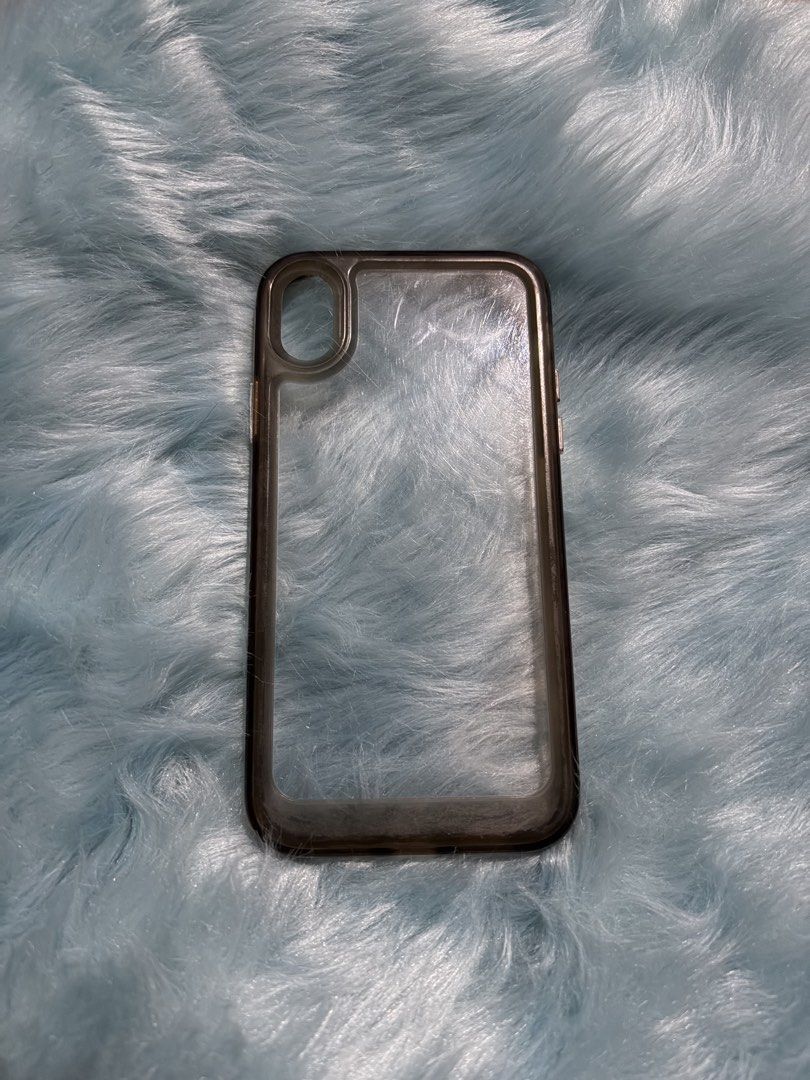 iPhone XR Minimalist Clear Phone Case – Black Edge (Category: Cases & Sleeves) located in Porac. Submitted by cheng.rz (Listing ID 1453716971, Image 1). Description: .