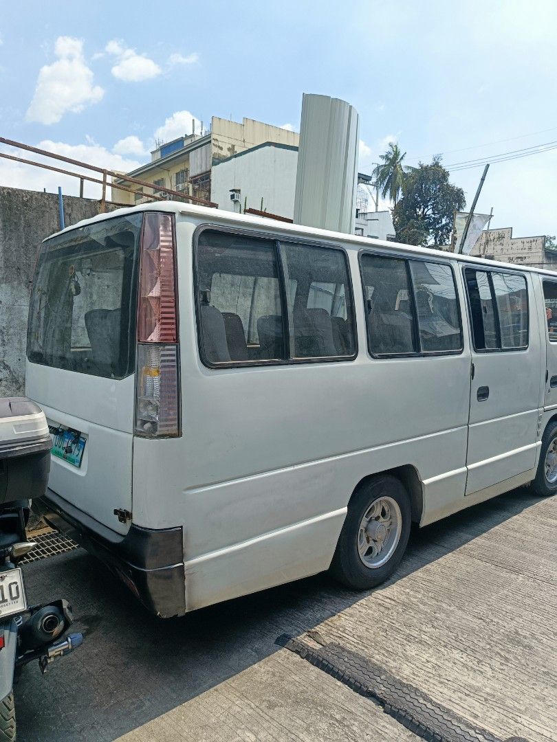 Isuzu Elf Minibus (Category: Used Cars) located in Quezon City. Submitted by lorenzralph (Listing ID 1453625692, Image 1). Description: Sale Isuzu Cento commuter Van..19 seater, w/ Aircon, Very good condition, registered, Q.C area..