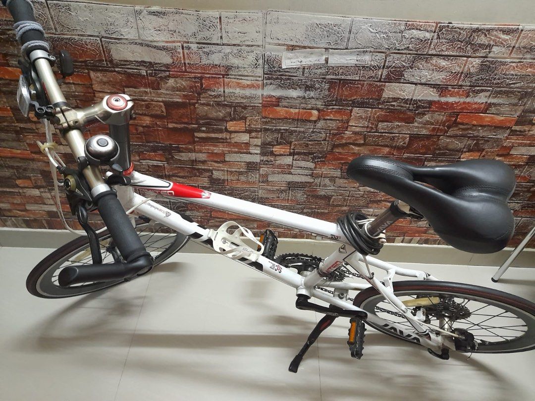 JAVA Bike （分類：單車）位於 Hong Kong。 由 Han77898 提交（商品編號 1453696030，圖片 1）。簡介： White and red JAVA bike. Ready to ride. Shimano 8 speed 。