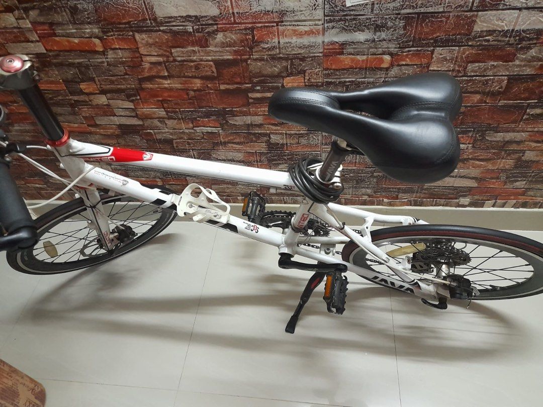 JAVA Bike （分類：單車）位於 Hong Kong。 由 Han77898 提交（商品編號 1453696030，圖片 2）。簡介： White and red JAVA bike. Ready to ride. Shimano 8 speed 。