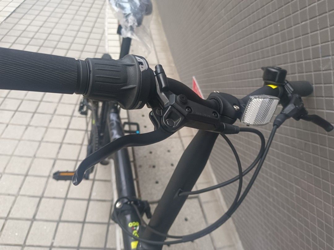 JAVA ECO 7S 406 （分類：單車）位於 Hong Kong。 由 tkobike09943194 提交（商品編號 1453634874，圖片 2）。簡介： 平民版三摺車‼️ JAVA ECO 7S，現有全新現貨🤩 車架享有5年保養期🫡🫡 現時購買即送停車腳😁仲有免費送貨🎉即日落單即日送到‼️ 訂貨及落單專線：94580998 將軍澳單車 📍將軍澳寶康路105-107號 香港單車館公園G51號舖 Shop G51Hong Kong Velodrome, 105 Po Hong Road, Tseung Kwan O （港鐵坑口站B出口 MTR Hang Hau Station Exit B） 將軍澳車單車館單車專門店 有全新摺山地車公路車摺車 出售 全新 單車公路車山地車摺車出售 另有單車出租及單車儲存服務單車倉 #將軍澳單車 #單車倉 #租單車 #摺車 ＃Java #ECO。
