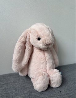 (Category: ) located in . Submitted by jcfunshop (Listing ID 1453811808, Image 1). Description: .