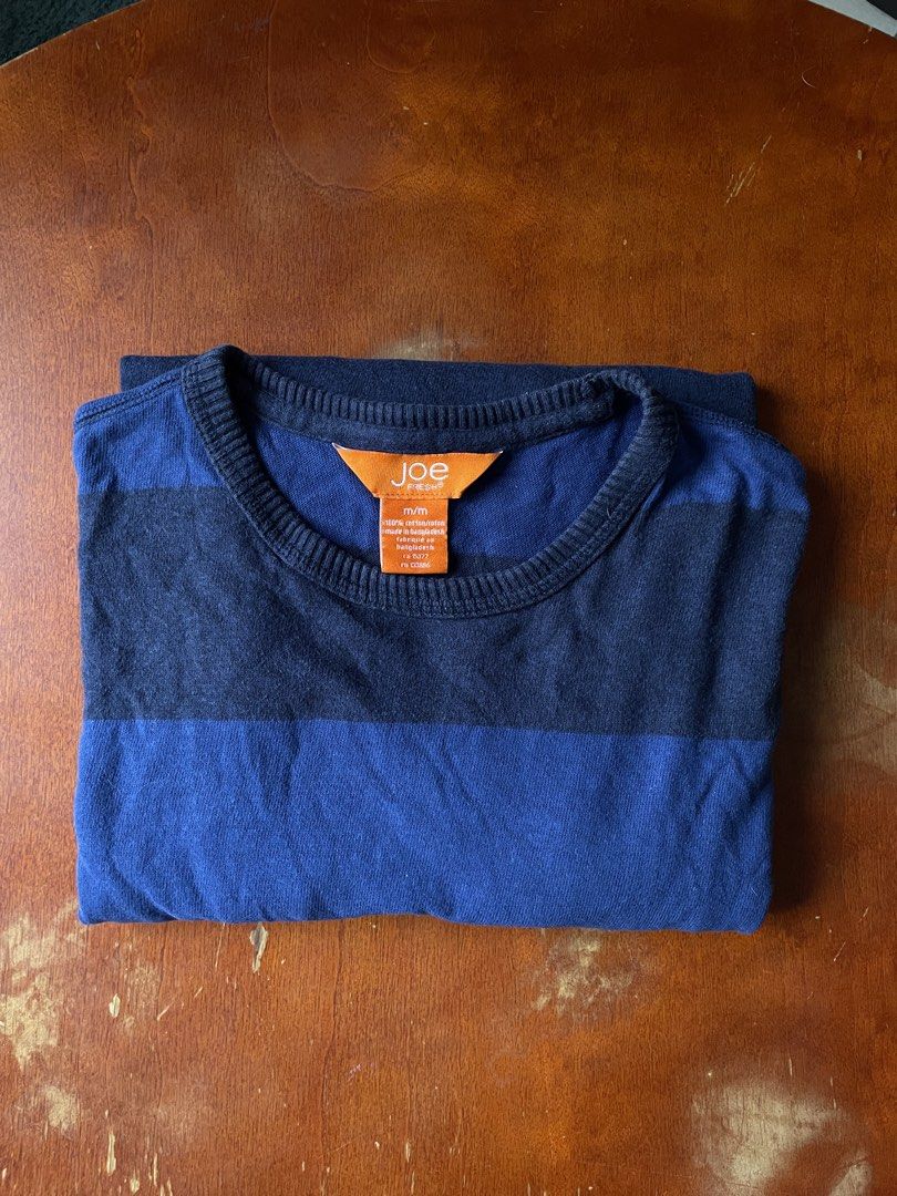 Joe Fresh Long Sleeves M/L (Category: Formal Shirts) located in Mandaluyong City. Submitted by champ4gnepapi (Listing ID 1453812620, Image 2). Description: Joe Fresh Long Sleeve Shirt: - Size: M on tag could fit L - Material: 100% Cotton - Color: Blue - bought in Canada, never worn. .