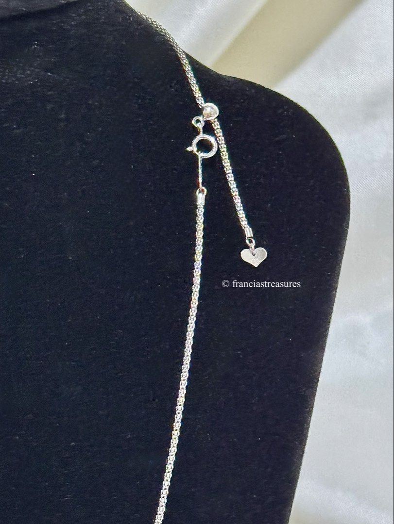 K18 Japan White Gold Popcorn Slider Chain (Category: Necklaces) located in Cabanatuan. Submitted by franciastreasures (Listing ID 1453673945, Image 2). Description: Popcorn Slider Chain • Adjustable up to 18” • 2.5g | K18 Japan White Gold • Perfect for everyday use 🤍 💌 Message to order 🌎 Worldwide shipping 💳 Bank/CC payment accepted.