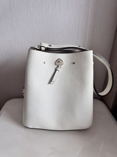 （分類：）位於 。 由 kmscheung 提交（商品編號 1453674509，圖片 1）。簡介： 。
