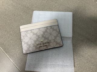 （分類：）位於 。 由 cc9921 提交（商品編號 1453642787，圖片 1）。簡介： 。
