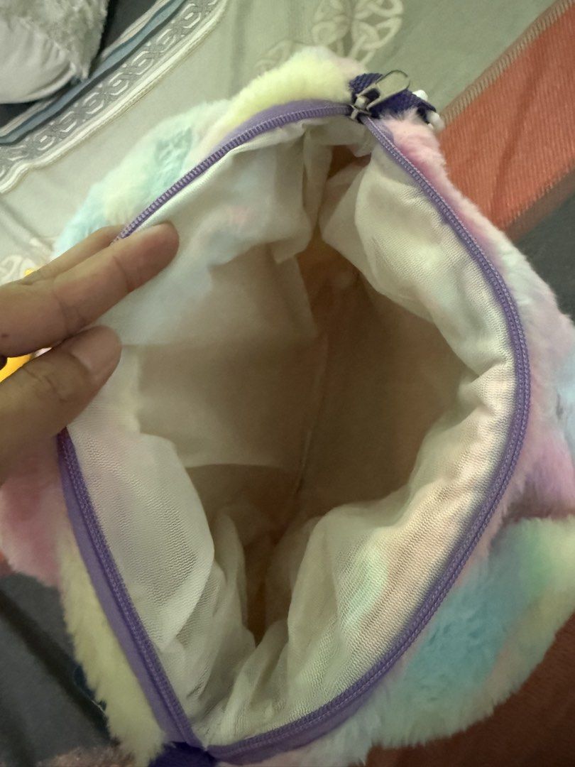 Kids bag (Category: Babies & Kids Fashion) located in Paranaque City. Submitted by bratty.20 (Listing ID 1453635549, Image 3). Description: .