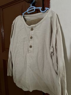 (Category: ) located in . Submitted by reloveeemypreloved (Listing ID 1453641206, Image 1). Description: .