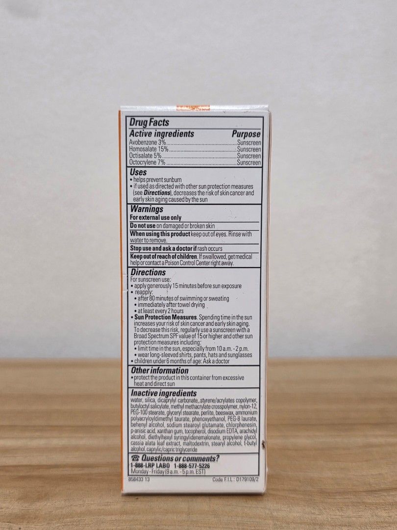 La Roche - Posay Anthelios SPF 60 Sunscreen 50ml (Category: Face Care) located in Quezon City. Submitted by drei06 (Listing ID 1453729284, Image 3). Description: La Roche - Posay Anthelios SPF 60 Sunscreen 50ml Brand new For sale (P1,400 each) I have a total of 6pcs on hand Bought in US Guaranteed orig June 2028 expiry RFS: Supposed to be for personal use but i got it late and i already bought replacement for these before it arrived, so these are
