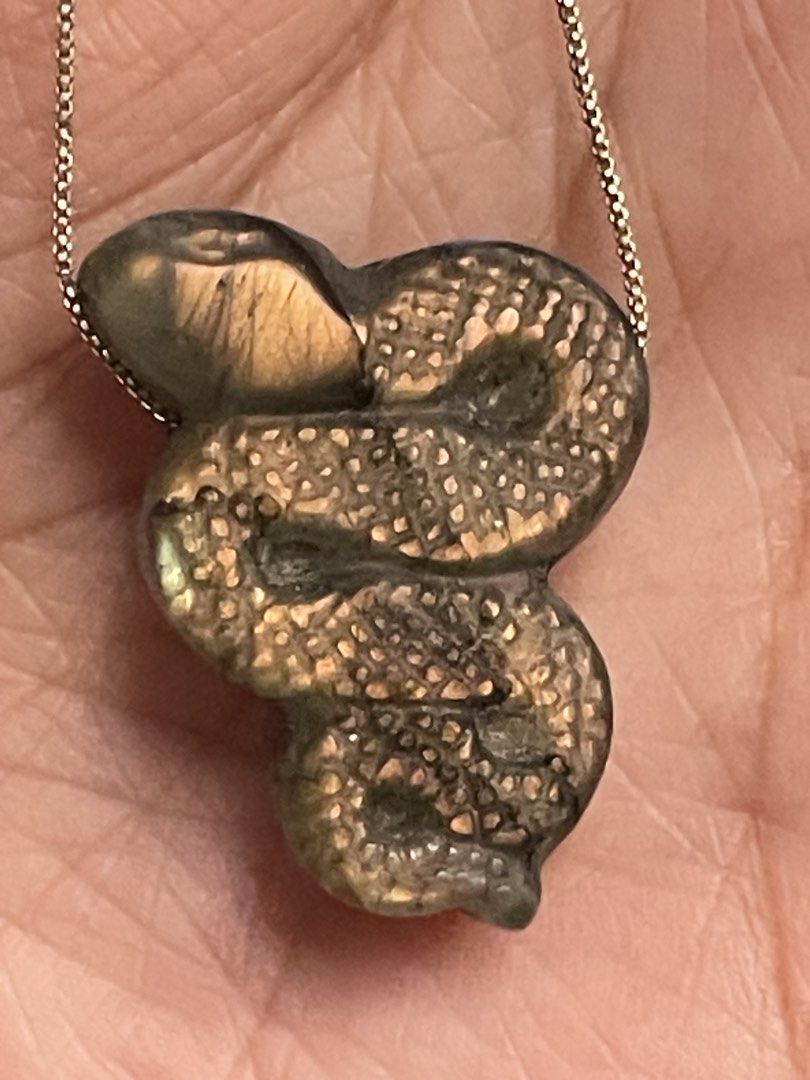 Labradorite- Sunset color labradorite pendant (Category: Necklaces) located in Las Pinas. Submitted by opalescent.crystals (Listing ID 1453673702, Image 2). Description: .