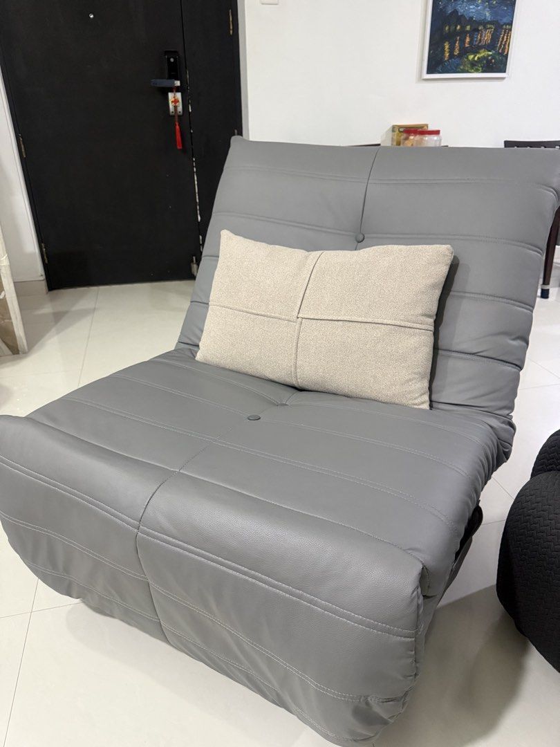 Lazy sofas (Category: Sofas) located in Singapore. Submitted by mandyapple (Listing ID 1453635579, Image 1). Description: .