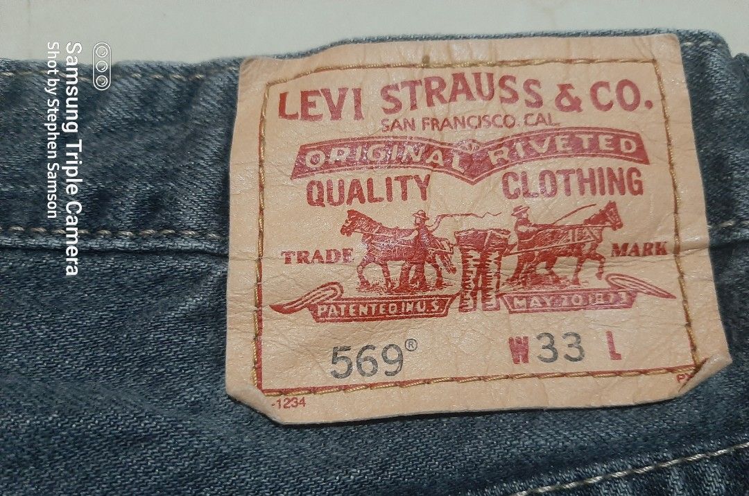 Levis Denim Washed Short (Category: Shorts) located in Noveleta. Submitted by nep21 (Listing ID 1453663320, Image 3). Description: Vintage Levis Black Washed Short Baggy Size 33-34x23x12 Very good condition 1500 pesos Cavite location.
