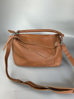 (Category: ) located in . Submitted by houseofluxury.co (Listing ID 1453693622, Image 1). Description: .