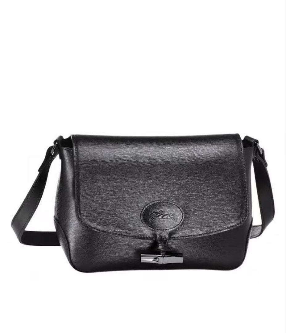 LONGCHAMP ROSEAU CROSS BODY BAG (Category: Cross-body Bags) located in Manila. Submitted by prelovedbyramiah (Listing ID 1453691356, Image 3). Description: Authentic.