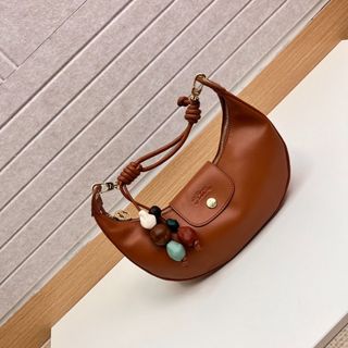 （分類：）位於 。 由 hkluxehk 提交（商品編號 1453688669，圖片 1）。簡介： 。