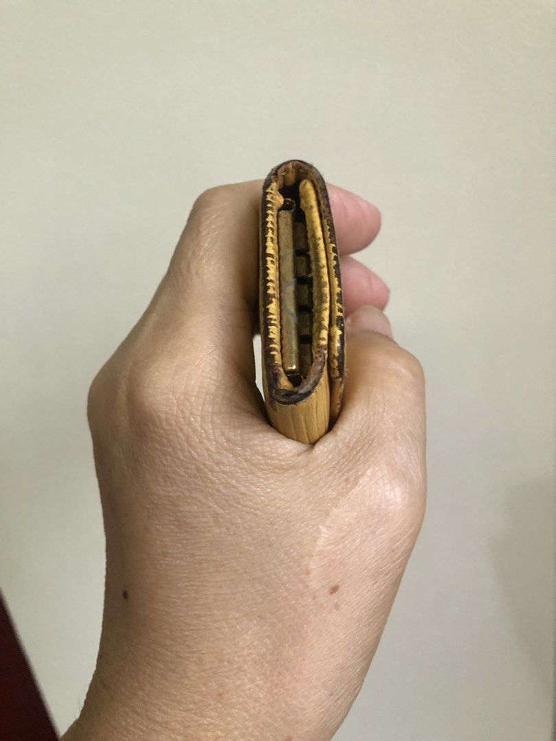 Louis Vuitton key case holder (Category: Luxury Bags & Wallets) located in Pasig City. Submitted by maricrism68145 (Listing ID 1453729002, Image 3). Description: Japan preloved,still has a visible code.