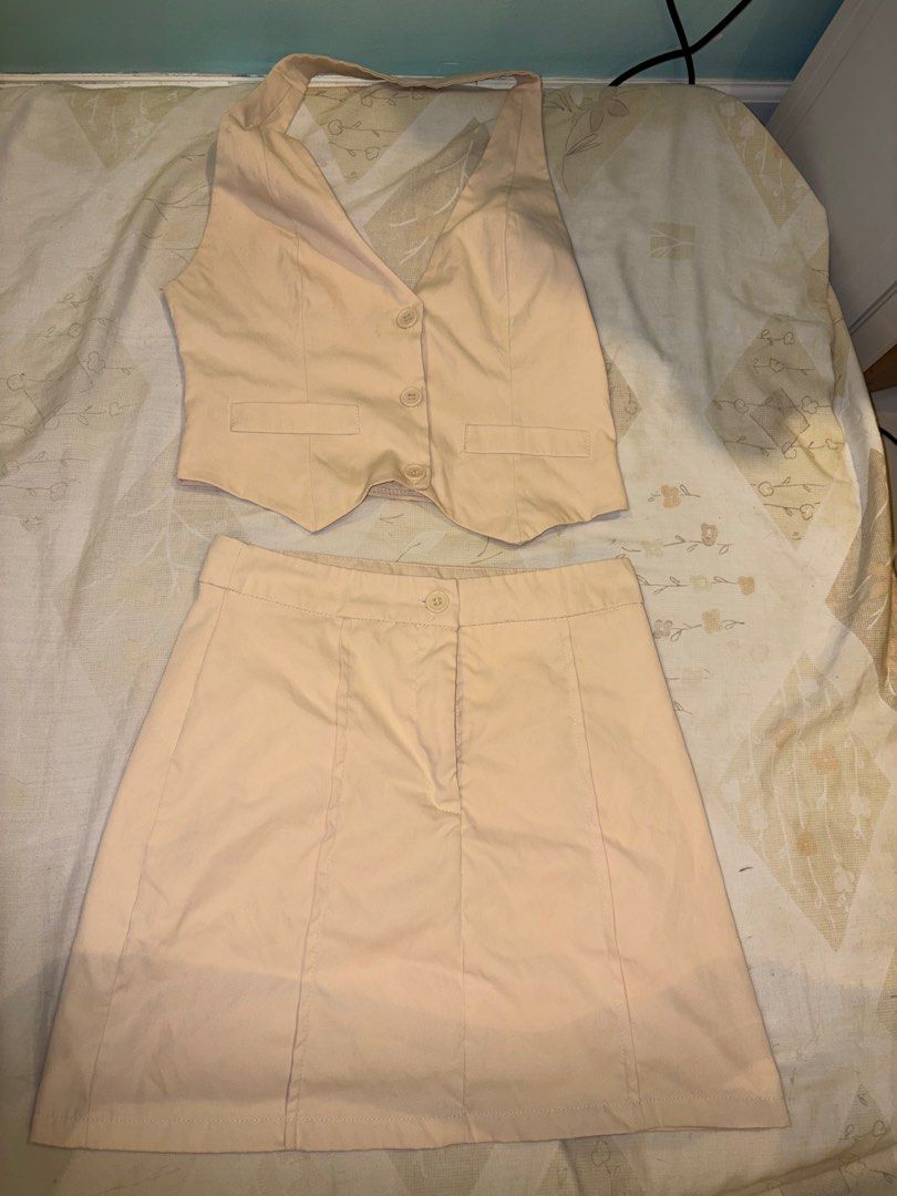 Lovito Beige Vest and Mini Skirt Set Coordinates (Category: Sets or Coordinates) located in Manila. Submitted by daisylooo (Listing ID 1453790443, Image 2). Description: Elegant, almost Smart Casual Set High waisted Skirt .