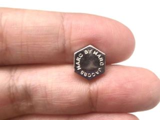 （分類：）位於 。 由 par41816 提交（商品編號 1453564990，圖片 1）。簡介： 。