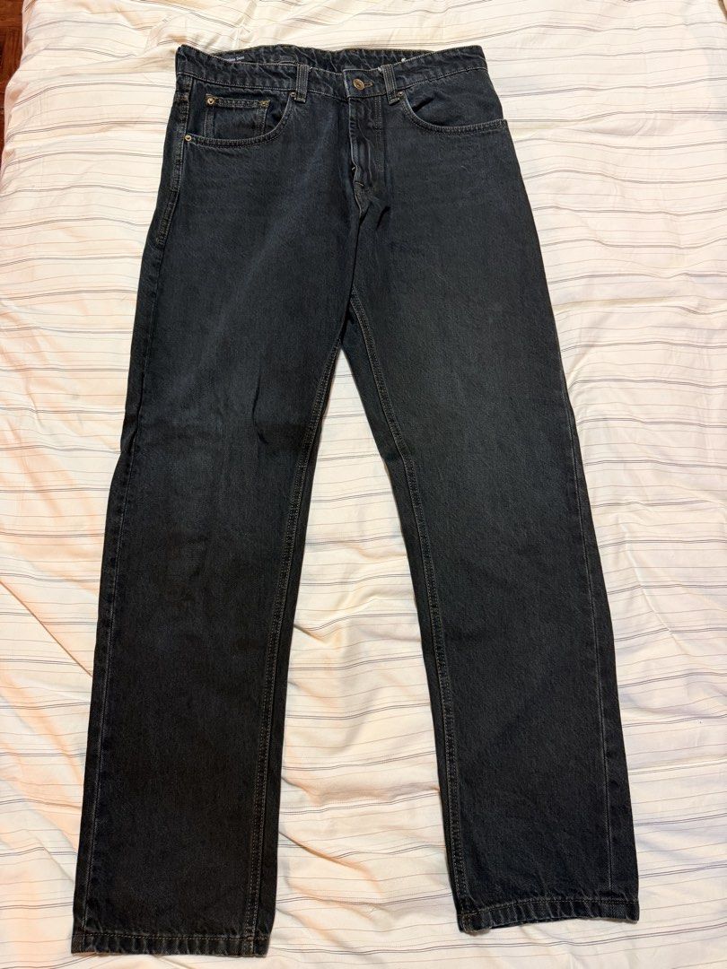 Massimo Dutti - Black Denim Jeans (Category: Jeans) located in Taguig. Submitted by celinesells222 (Listing ID 1453725919, Image 1). Description: Massimo Dutti - Black Denim Jeans Size: 40 Relaxed Fit Shipping via LBC Cash on pick up.
