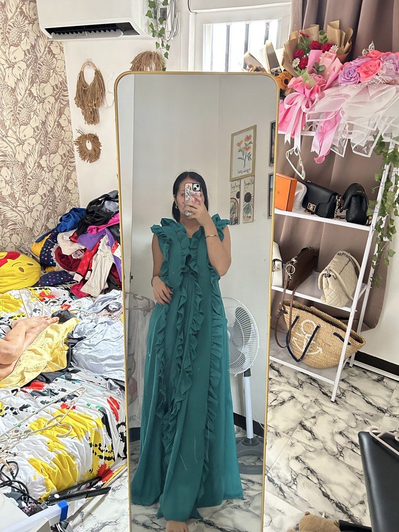 maxi dress medium (Category: Dresses) located in Rizal. Submitted by threegoddess (Listing ID 1453749752, Image 2). Description: .