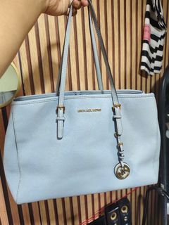 (Category: ) located in . Submitted by yourbagsshop (Listing ID 1453661848, Image 1). Description: .