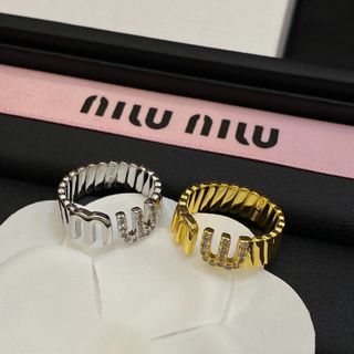 （分類：）位於 。 由 fiercetreeo 提交（商品編號 1453755946，圖片 1）。簡介： 。
