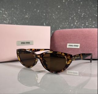 (Category: ) located in . Submitted by oddsandoddities (Listing ID 1453747363, Image 1). Description: .