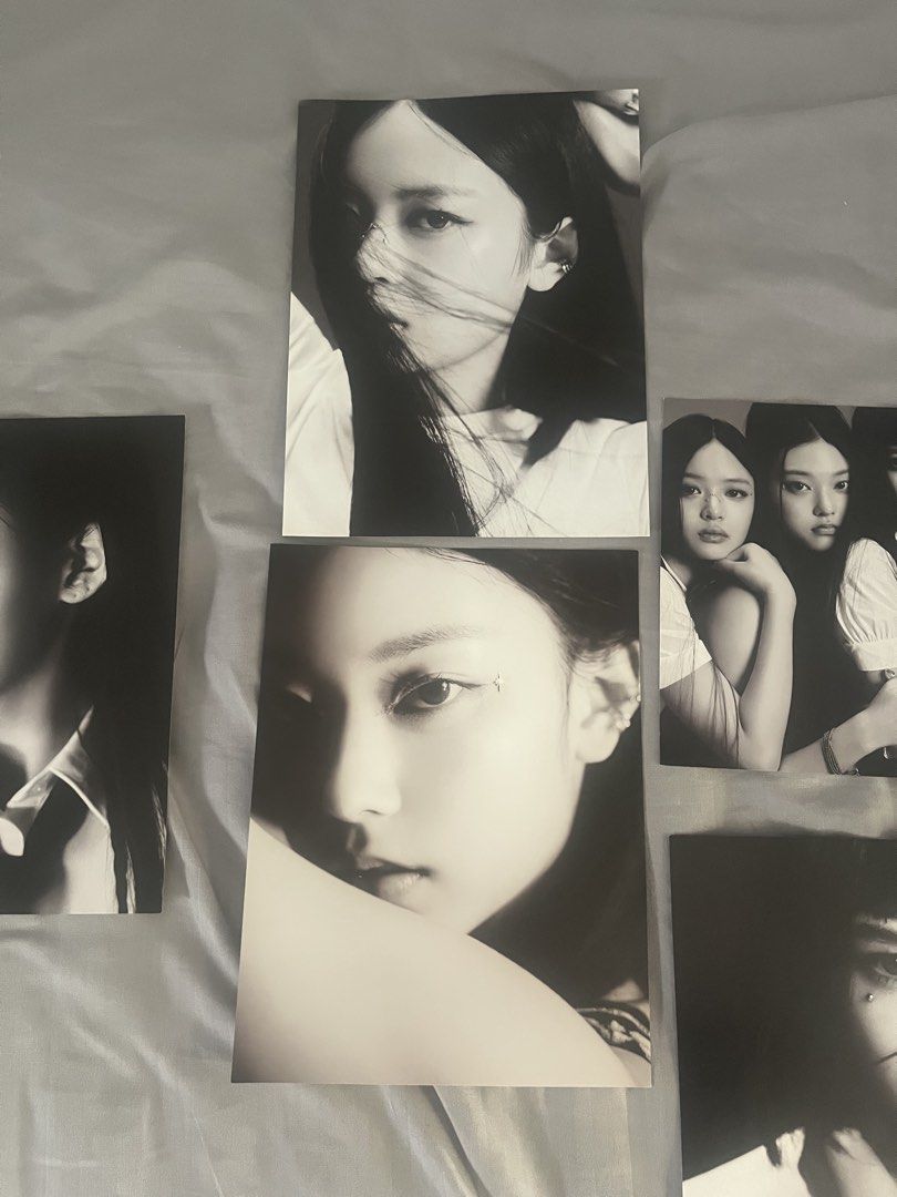 NEWJEANS BLUEBOOK 1ST EP A4 POSTERS (Category: Art & Prints) located in Quezon City. Submitted by chuuluvr (Listing ID 1453681852, Image 1). Description: - Set of NewJeans A4 posters -Could be sold as tingi! -60 TAKE ALL -Shipping thru j&t/lalamove ONLY -MOP gcash/bpi transfer 📍north caloocan.