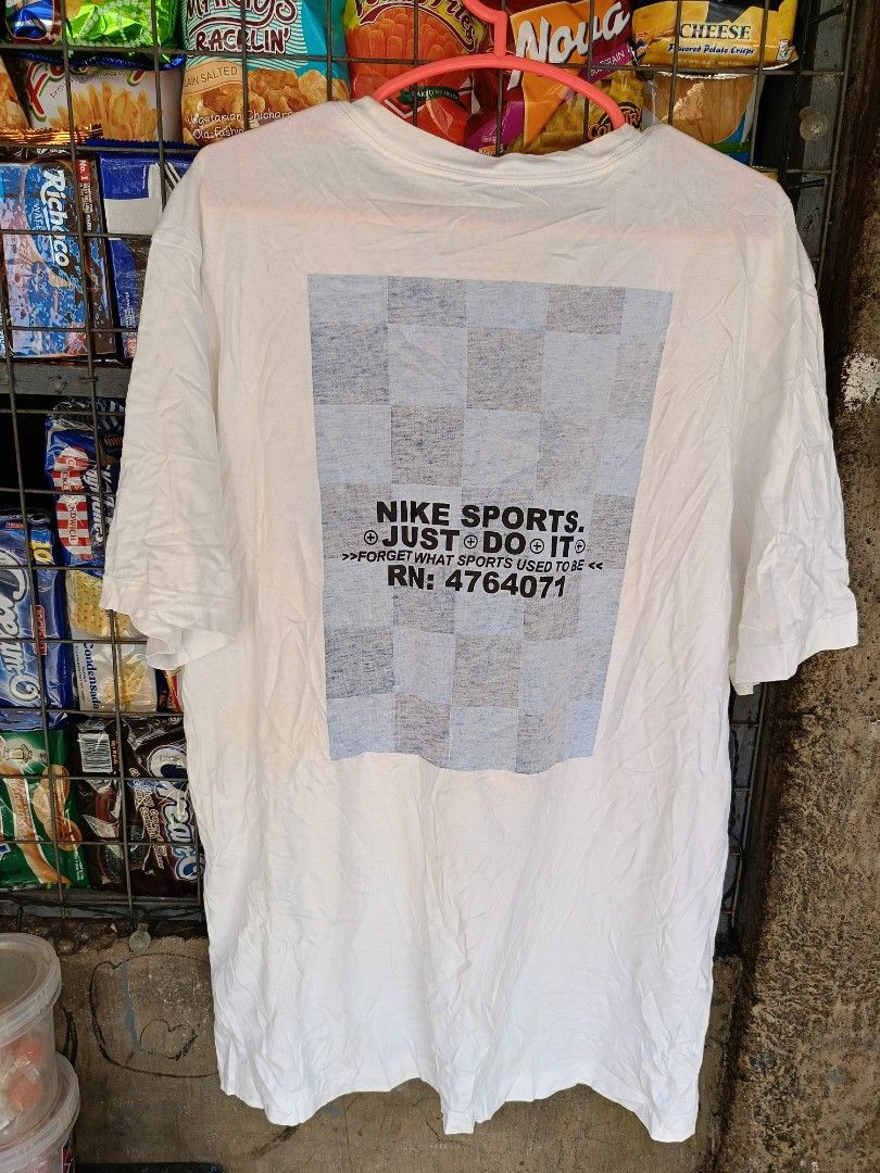 Nike nsw (Category: Tshirts & Polo Shirts ) located in Binalbagan. Submitted by dalethrift (Listing ID 1453657089, Image 2). Description: embroided front design as new xl fit to large freeshipping.