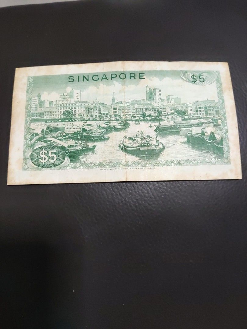 Old note (Category: Currency) located in Singapore. Submitted by jadehome88 (Listing ID 1453812406, Image 2). Description: old Singapore note.
