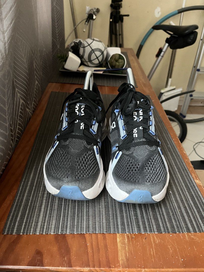 On Cloudeclipse (Category: Sneakers) located in Las Pinas. Submitted by deepsouthe (Listing ID 1453671900, Image 3). Description: On Cloudeclipse Legit W6.5, 4.5uk, 37.5eu, 23.5cm Excellent condition Php5,100 plus sf Las Pinas area.
