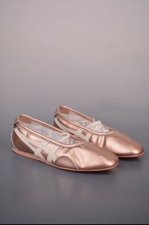 (Category: ) located in . Submitted by outletshoes (Listing ID 1453643588, Image 1). Description: .