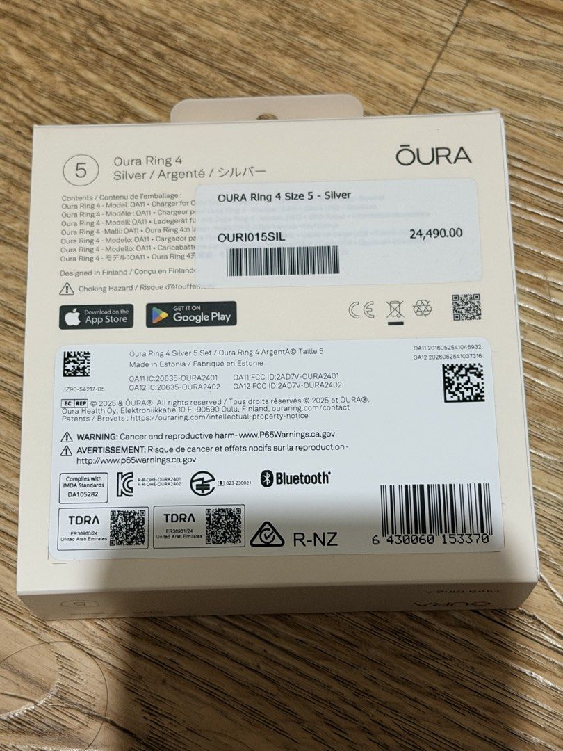 Oura Ring 4 Silver - Size 5 (Category: Other Gadgets) located in Pasig City. Submitted by wandererscab_2.0 (Listing ID 1453731196, Image 2). Description: 💯 Original Fixed price Used for only 2 weeks then just kept it Bought Last March 2026, I have proof of receipt from PowerMac Inclusions: ring, box, charger, charging cable, silicone protector No major issues, just signs of use like hairline scratch but not obvious (please see pictures) MOP: bdo