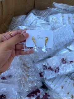 (Category: ) located in . Submitted by mjmassortedfinds (Listing ID 1453655835, Image 1). Description: .