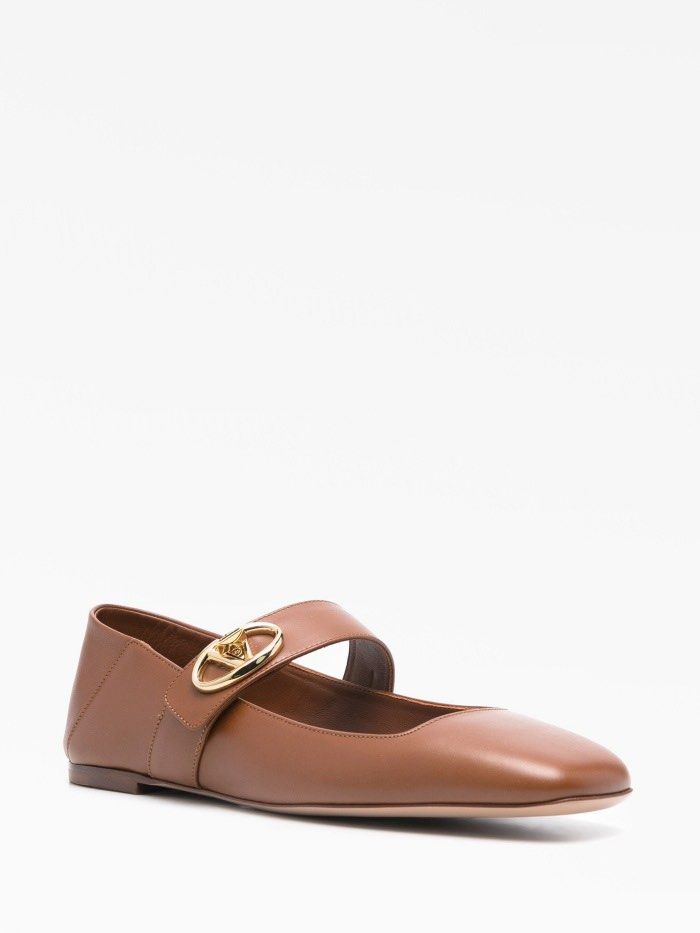 Pasabuy! Valentino VLogo Locker Mary Jane (Category: Flats & Sandals) located in Quezon City. Submitted by everybit (Listing ID 1453779968, Image 3). Description: - Brand new and Authentic (Will be bought directly from Stores) - Inclusions: Receipt, Box, Dust Bag, and Tags in tact (I provide everything) - ETA: September - Only 50% downpayment, remaining will be settled once item is in PH - Sizes Available: 36, 36.5 Note: All of the items posted a