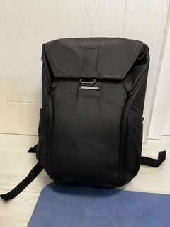 （分類：）位於 。 由 Damianvideographer 提交（商品編號 1453730479，圖片 1）。簡介： 。
