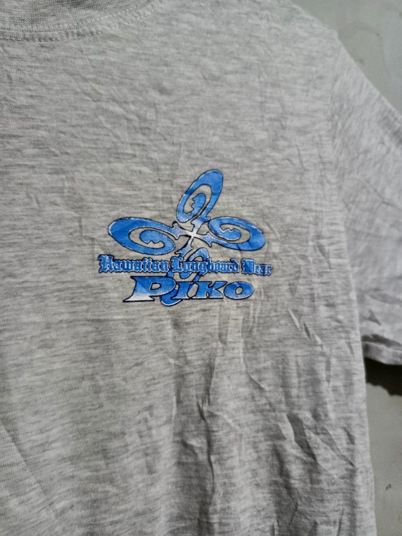 Piko Surfwear Baby Tee (Category: Shirts) located in San Carlos City. Submitted by angkols_thrift19 (Listing ID 1453670417, Image 3). Description: Piko Surfwear Baby Tee Size 150 Good Condi 280 FREE SHIP.
