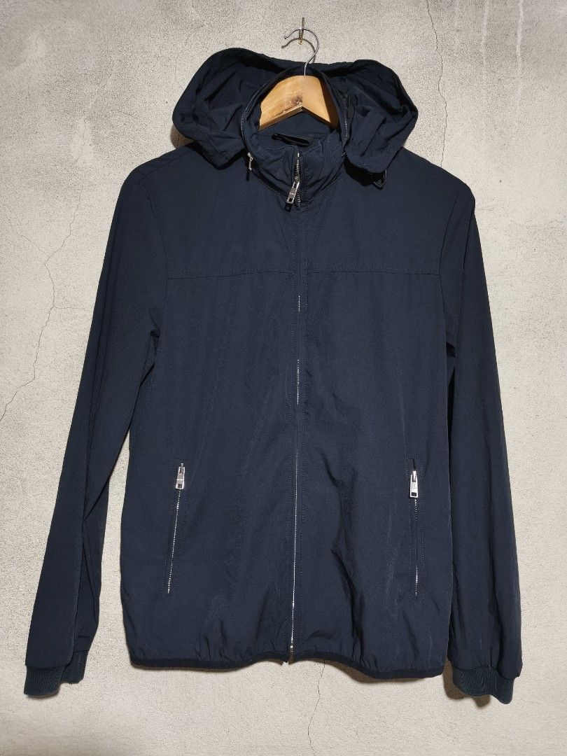 PRADA PACKABLE HOOD NYLON JACKET (Category: Luxury Apparel) located in Tacloban City. Submitted by tactripp (Listing ID 1453790644, Image 2). Description: Small to Medium Best Fit Width - 19 inches Length - 25.5 inches Riri Zip Excellent Condition No issue Honest issue - Cutted Rubber Tag/Caretag.