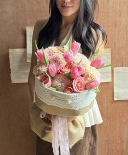 (Category: ) located in . Submitted by floralatelier.sg (Listing ID 1453778373, Image 1). Description: .