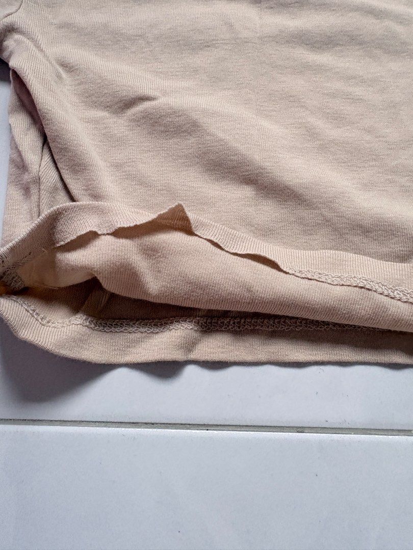 PULL & BEAR (Category: Shirts) located in Singapore. Submitted by ireallylikeacai (Listing ID 1453697671, Image 3). Description: .