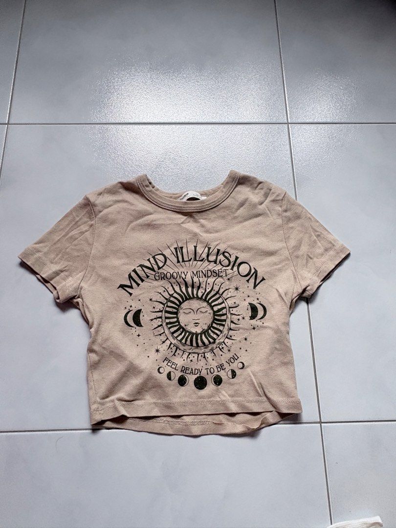 PULL & BEAR (Category: Shirts) located in Singapore. Submitted by ireallylikeacai (Listing ID 1453697671, Image 1). Description: .