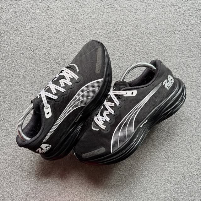PUMA DEVIATE NITRO 2 BALANSA BLACK WHITE (Category: Sneakers) located in Cagayan de Oro. Submitted by huntbytrickjam.v2 (Listing ID 1453792069, Image 1). Description: P-MA DEVIATE NITRO 2 BALANSA BLACK WHITE US 8 WMNS / EURO 38.5 / CM 24.5 EXCELLENT Pair Only No Issue M - 1799.